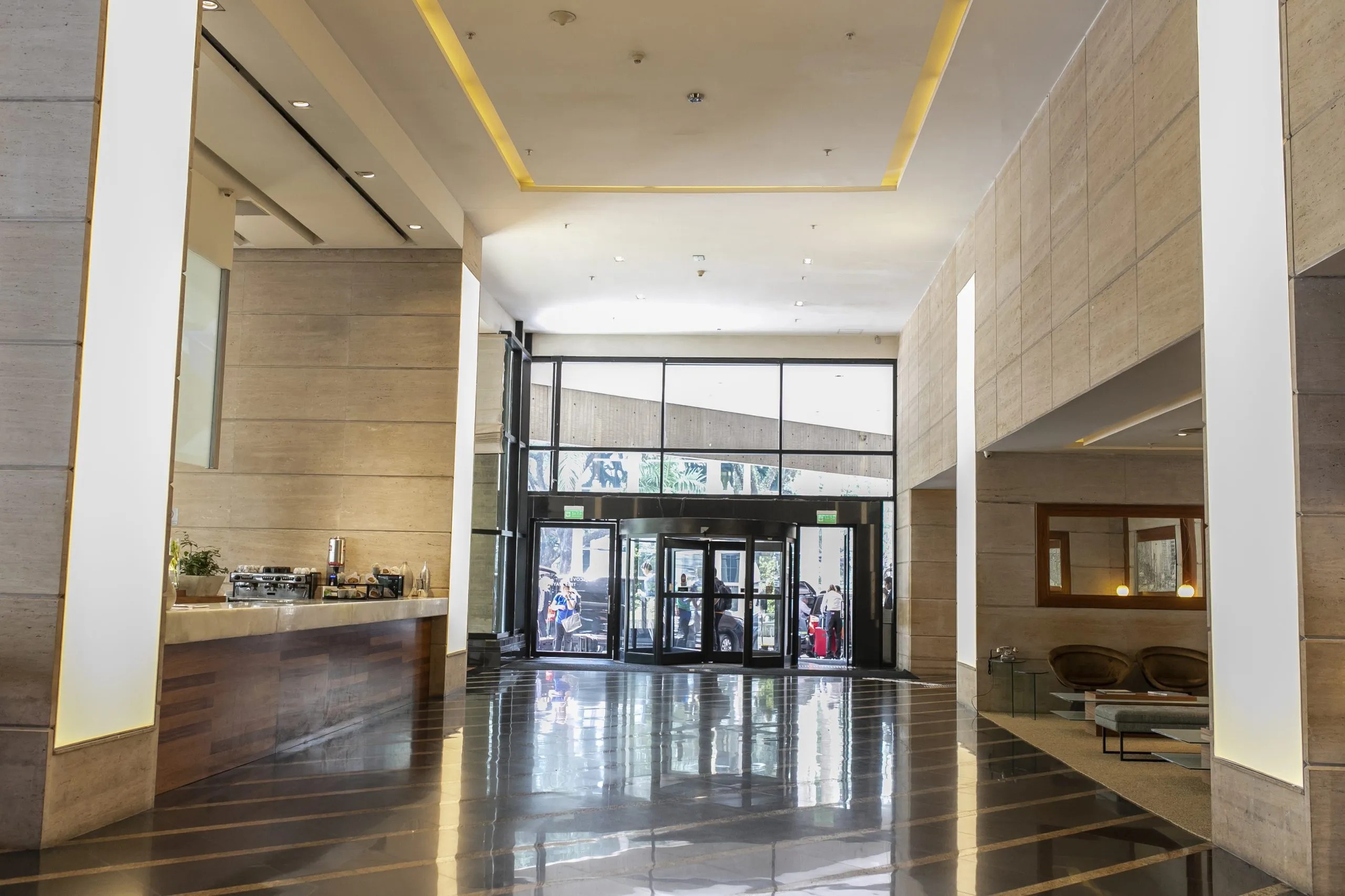 Muros Tensoflex lobby